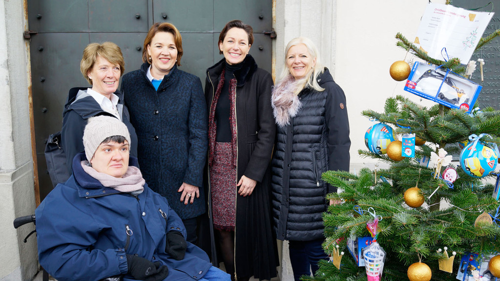 Christbaumversteigerung3.jpg