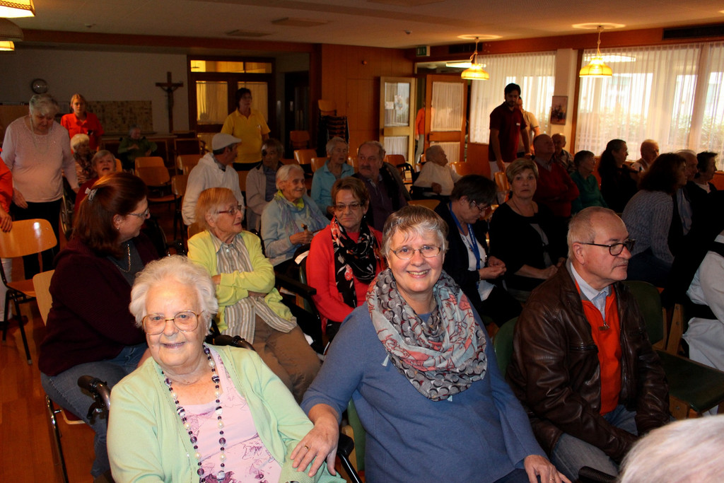 Jesuheim Weihnachtsfeier D MENSCHEN 19-12-2019 _12_.JPG