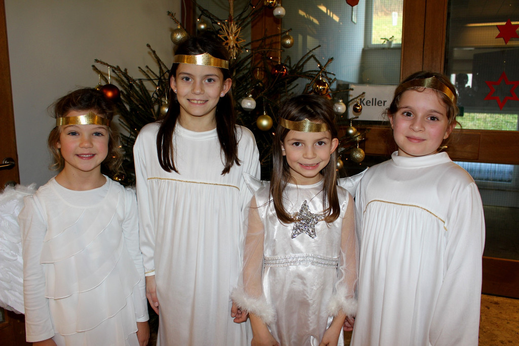 Jesuheim Weihnachtsfeier B ENGEL 19-12-2019 _2_.JPG
