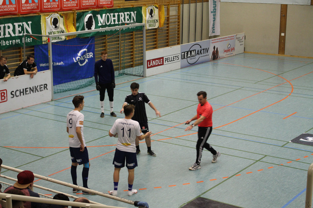 Fu__ball SVL MASTERS F SPIEL Aufstiegsrunde 03-01-2020 _5_.JPG