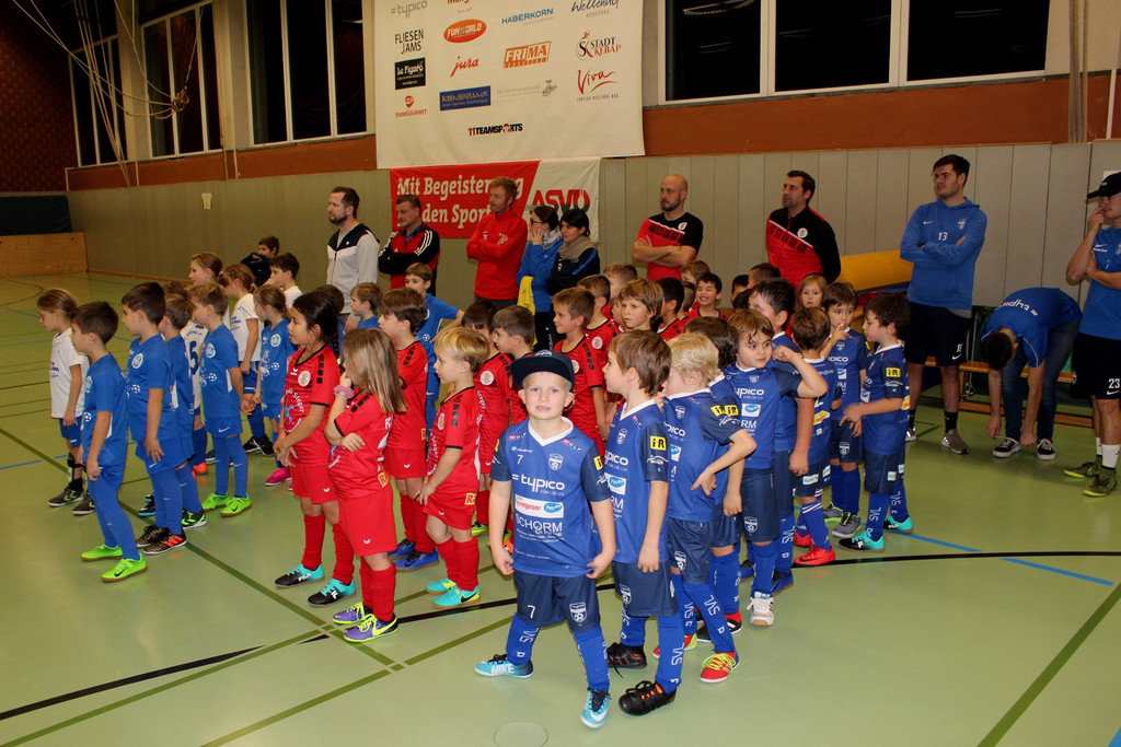 C Fu__ball NACHWUCHS U7 Halle A Lochauer 14-12-2019 _5_.JPG