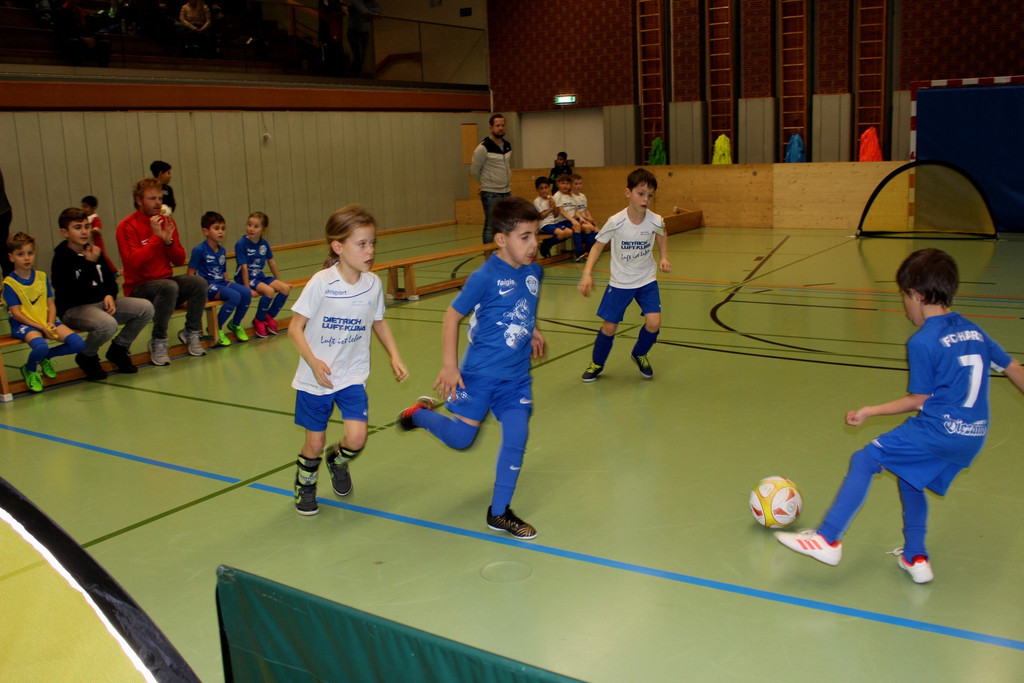 C Fu__ball NACHWUCHS U7 Halle A Lochauer 14-12-2019 _14_.JPG