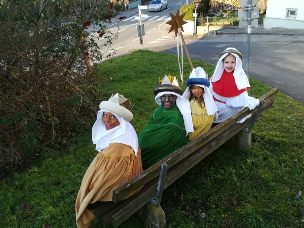 Sternsinger D BESUCHE 06-01-2020 _1_.jpg