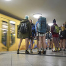 Ohne Hosen in der U-Bahn