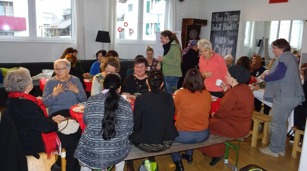Frauencaf__ Dezember 2019_3.jpg