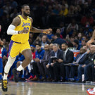 Lakers_76ers_Basketball_95794.jpg
