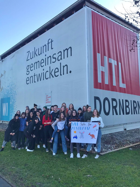 Kuchenverkauf f__r Australien_HTL Dornbirn_4.jpg