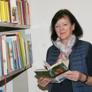 Karin liebt B__cher __ber Tiere_ Gesundheit und die Natur.JPG