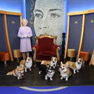 Queen und neue royale Kulisse mit Corgis bei Madame Tussauds Wien