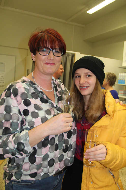 HArriet Maier mit Tochter Linda.jpg