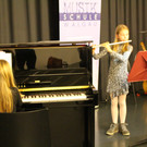 IMG_7411 Lisa-Maria Gei__ler Querfl__te und Annika Gei__ler Klavier.JPG