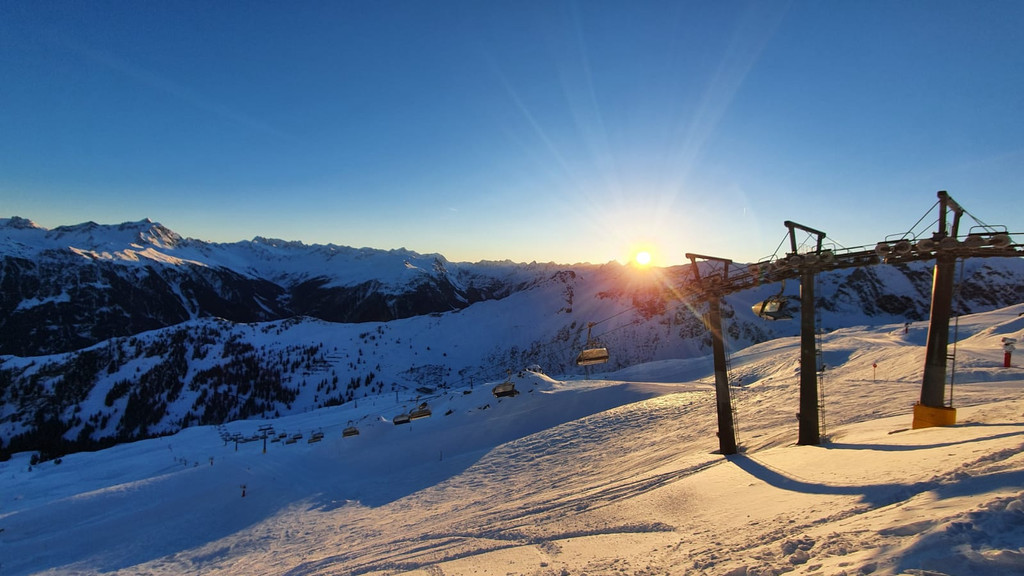 Traumhafter Sonnenaufgang __ber der Silvretta.jpg