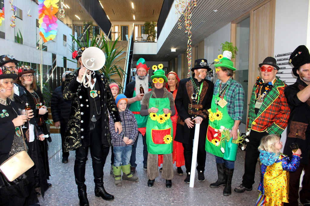 Fasching BGM Absetzung B VERHAFTUNG Gemeindeamt 09-02-2020 _2_.JPG