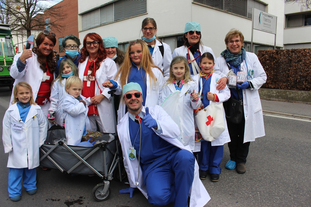 Fasching UMZUG B Berg Chirurgen 24-02-2019 _3_.JPG