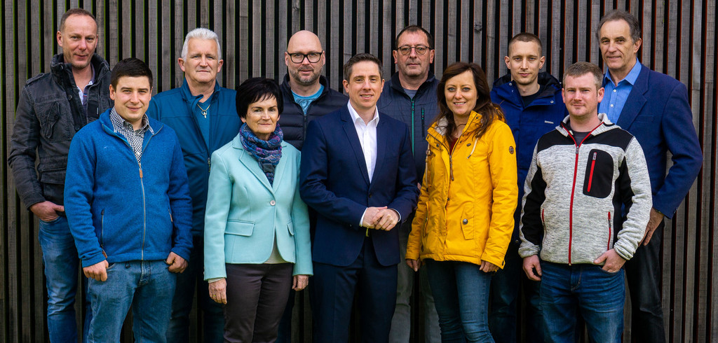 Gruppenfoto-FZW-au__en-beschnitten.jpg