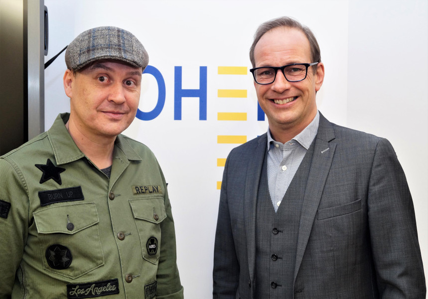 Andrea Ender mit B__rgermeister Dieter Egger.jpg