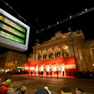 Wiener Opernball: Vor der Staatsoper