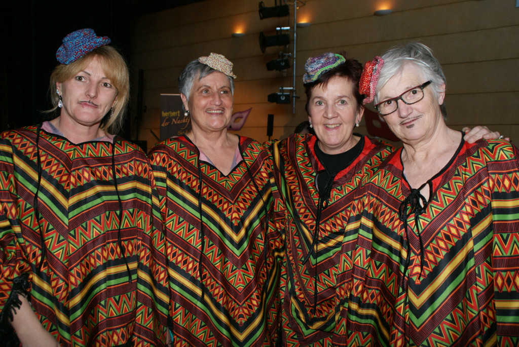 v_li_ Marlene Sandholzer_ Uli Hauer_ Margit Fitz_ Christl Ender - Frauenbewegung M__der.JPG