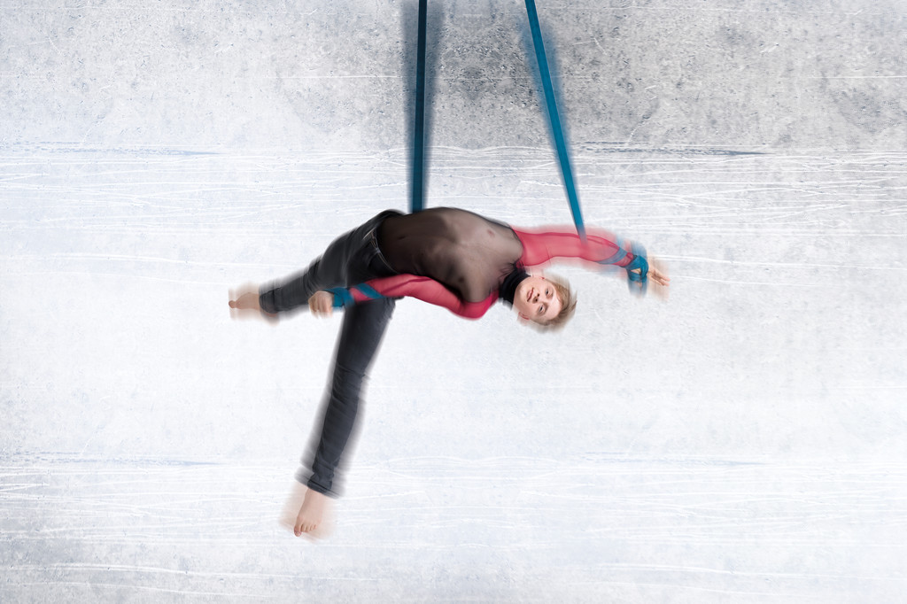 2_absolventenshow_2019_ SPIN__johann_v1___jule_felice_frommelt_effekt_qf.jpg