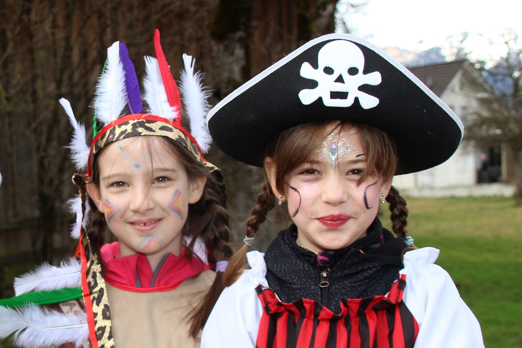 IMG_8837 Hannah und Lea.jpg