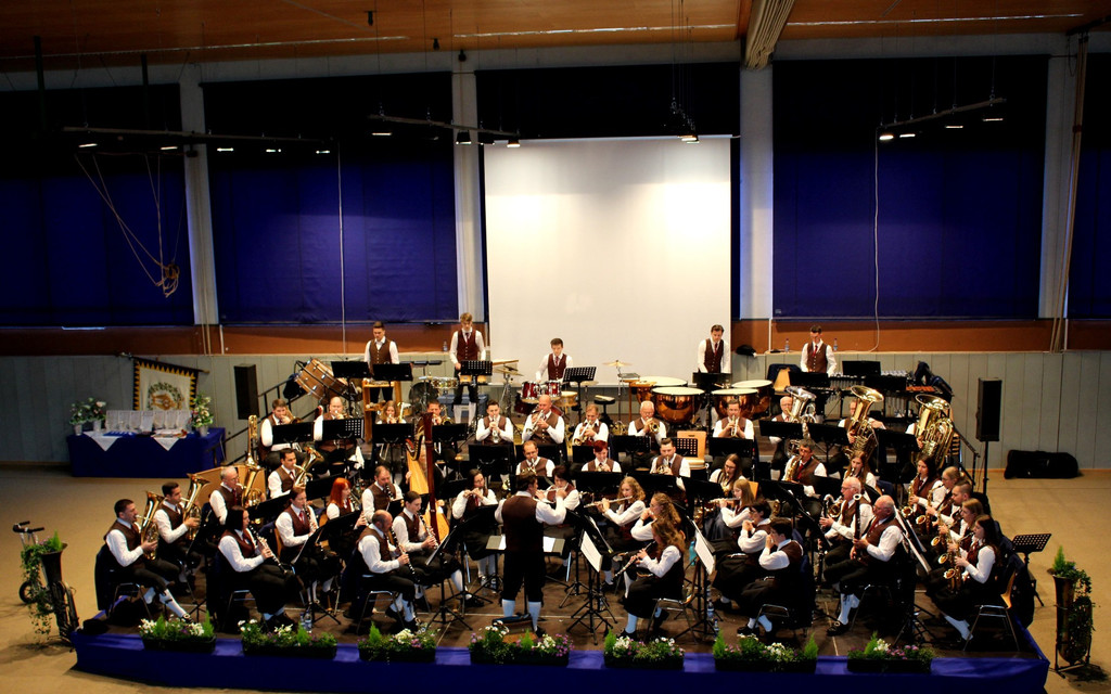 Jar Musikverein FR__HLINGSKONZERT A GESAMT 27-04-2019 _7_.JPG