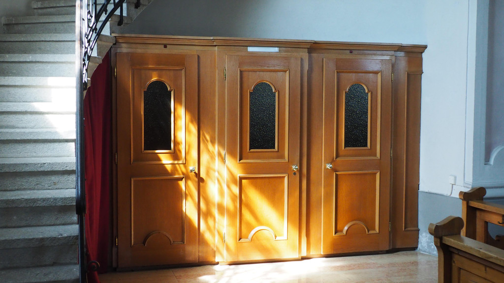 Beichtstuhl 60er.JPG