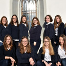 Schülerinnen des III. Jahrgangs der HLW Sacré Coeur Riedenburg entwickelten mit ihrem Unternehmen „Süße Pläne“ einen Schulplaner