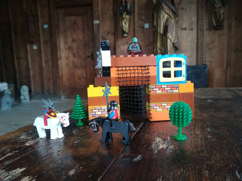 Burg_Duplp_Lego_2.jpg