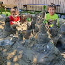 Burg_Emil_7 Jahre_und Elliott_3 Jahre_2.jpg