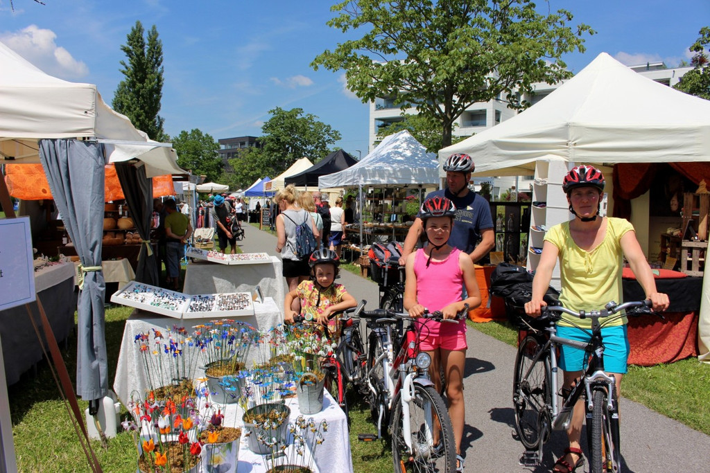 Kunstmarkt am Kaiserstrand 16-06-2018 _15_.JPG