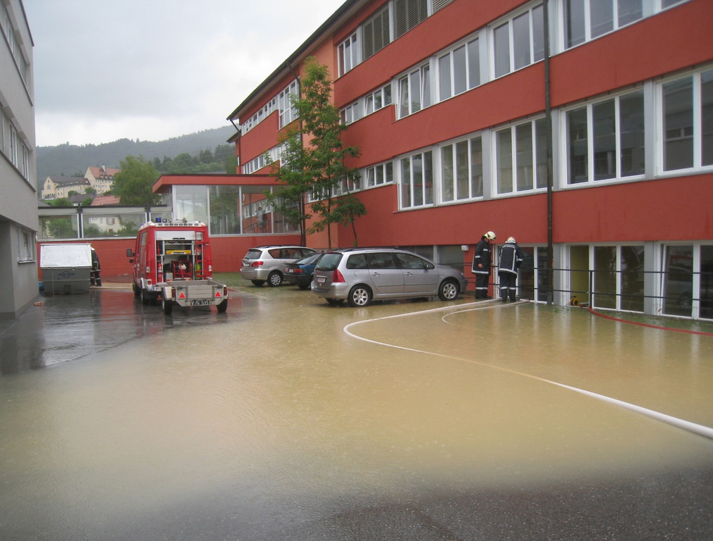 g Oberlochauerbach Hochwasser SCHADEN Mittelschule Juli 2010 _1_.jpg