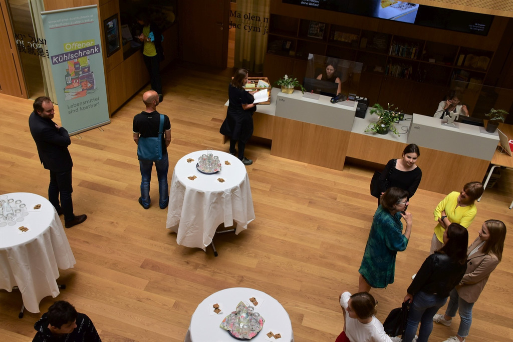 Offener Kuehlschrank_Inbetriebnahme Stadtbibliothek Dornbirn_01.jpg
