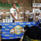 Hot_Dog_Eating_Contest_78525.jpg