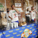 Hot_Dog_Eating_Contest_14489.jpg
