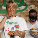 Hot_Dog_Eating_Contest_73554.jpg