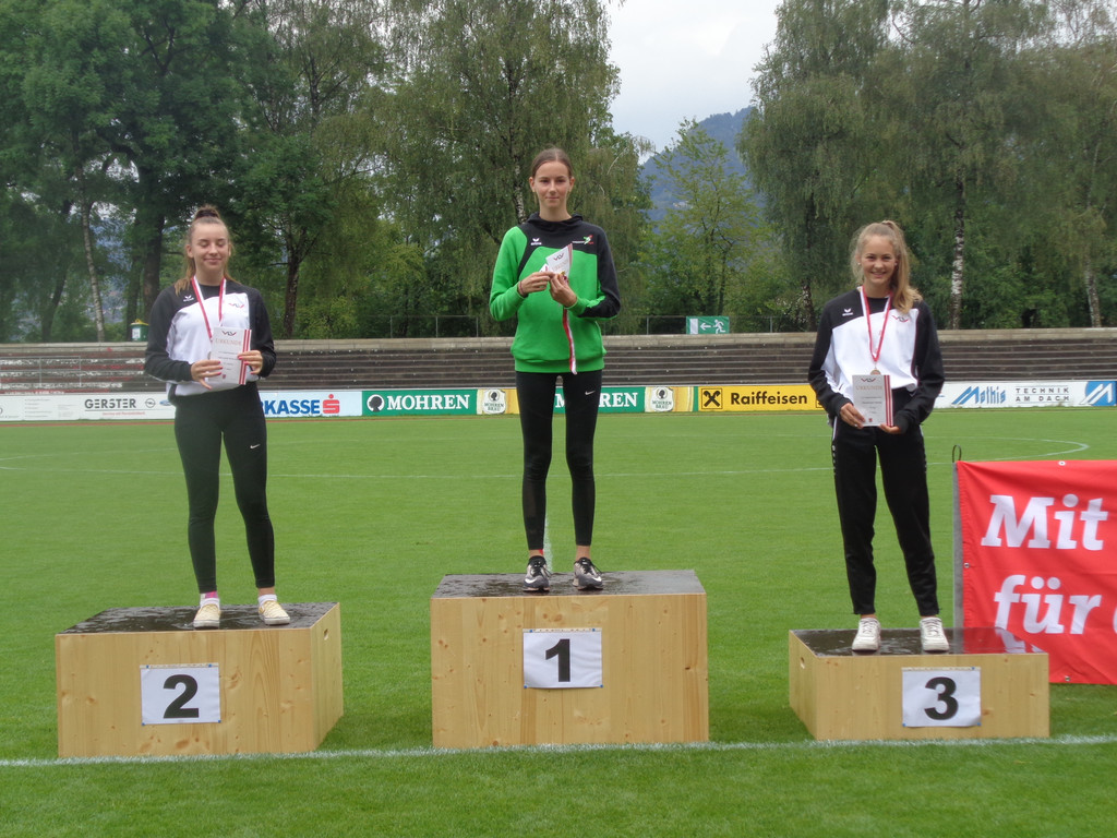 DSC04160 Jolien Siegerehrung.JPG