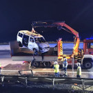 VW Bus geriet auf A2 in Vollbrand