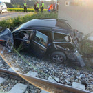 Auto kollidiert mit Zug