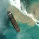 Mauritius_Leaking_Ship_85122.jpg