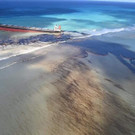Mauritius_Leaking_Ship_27730.jpg