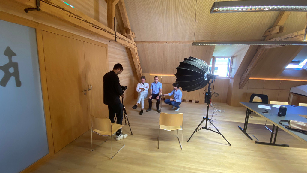 Interview04.jpg