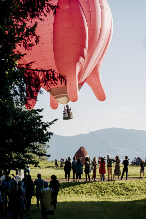 FMH_Geburtskultur_Euterballon Barbara Husar___ Frauenmuseum Hittisau _ Angela Lamprecht_15.jpg