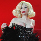 Busenblitzer beim Wiener Life Ball 2011