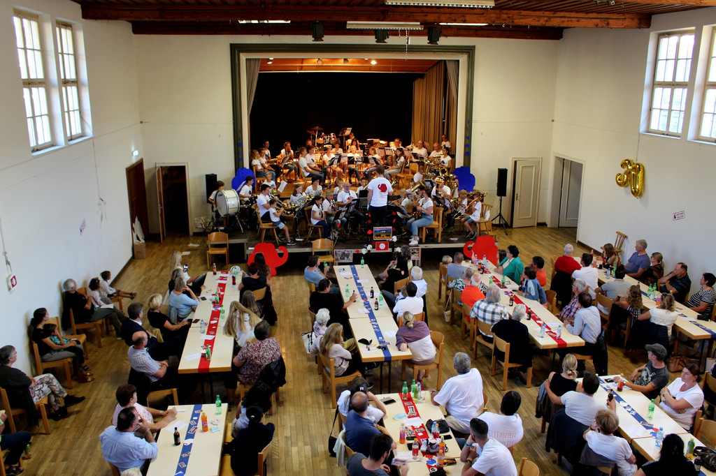 Musikverein NACHWUCHS Abschlusskonzert C FESTHALLE  Besucher 04-09-2020 _7_.JPG