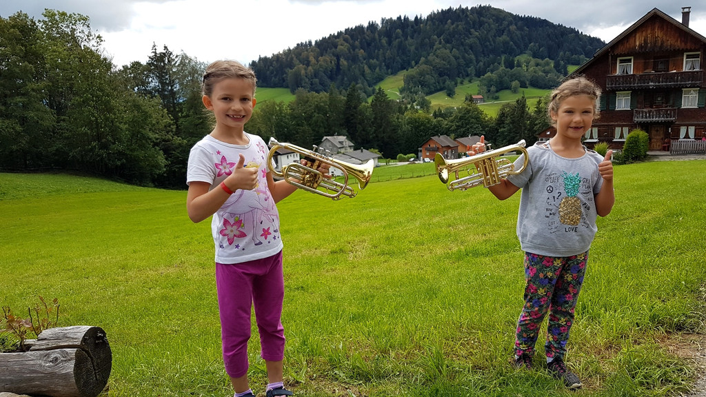 Musikverein NACHWUCHS Jugendlager C KINDER MIT INSTRUMENT 04-09-2020 SCHMID _8_.jpg