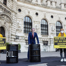 Greenpeace_OmvAktion__c_AstridSchwab_Greenpeace_7.jpg