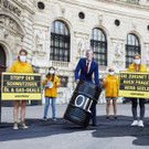 Greenpeace_OmvAktion__c_AstridSchwab_Greenpeace5.jpg