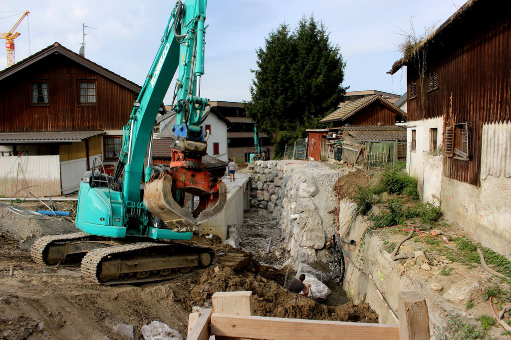 Kugelbeerbach Hochwasserschutz BF E Br__cke und Mauer 22-09-2020 _9_.JPG