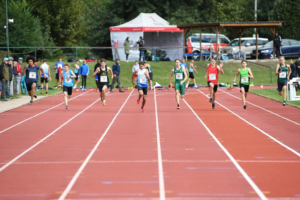 50386944361_90746946b6_o  Jakob 100m 1.JPG