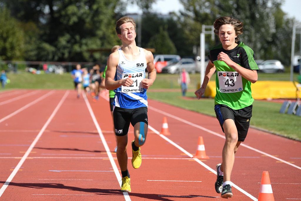 50389912386_a568a672a0_o  Jonas Zieleinlauf 1000m.JPG